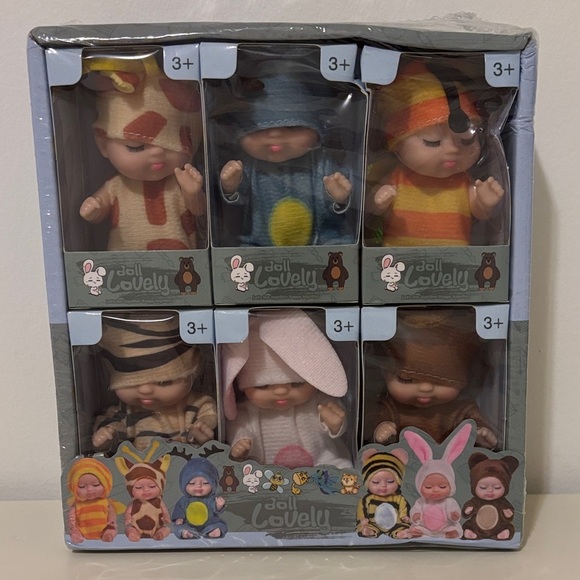 doll lovely Other - Doll lovely set in original packaging
